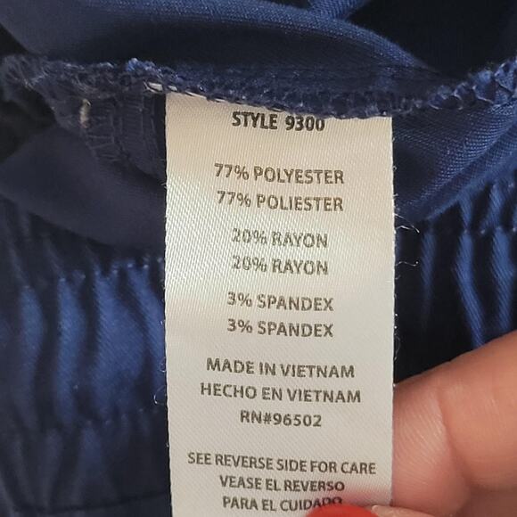 Healing Hands Scrubs Set Mens XL V-Neck Justin Top Daniel Cargo Pants Nursing - Picture 14 of 16